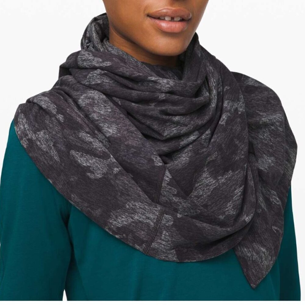 Lululemon Vinyasa Scarf Camo